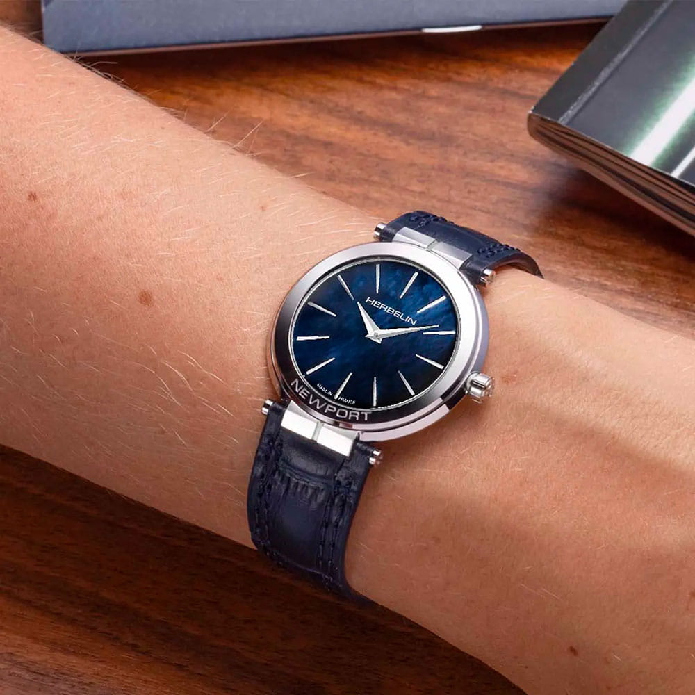 Оригинальные часы Herbelin Herbelin Newport Slim 16922AP60BL кварцевые калибр механизма  общий вид