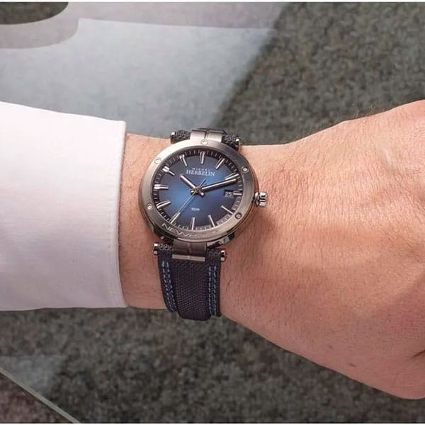 Оригинальные часы Herbelin Herbelin Newport 12288G15 кварцевые калибр механизма  ronda 715 общий вид