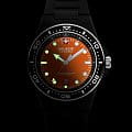 Swiss Military Hanowa Swiss Military Hanowa Ocean Pioneer SMWGN0001187 кварцевые мужские часы часы, крупный план оранжевый циферблат