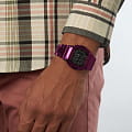 Casio Casio G-Shock GMW-B5000RD-4 лимитированной серии наручные мужские часы фото под углом.