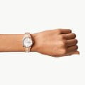 Fossil Fossil Scarlette ES5200  наручные женские часы фото под углом.