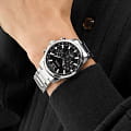 Guess Guess Sport GW0900G1  американские мужские часы на браслете нержавеющая сталь боковой вид