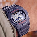 Casio Casio G-Shock DW-5750UE-1 g-shock японские мужские часы на браслете полимер боковой вид