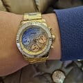 Guess Guess Sport Steel W0774L2  наручные женские часы фото под углом.