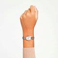 Swarovski 5656851 наручные женские часы застежка крупным планом