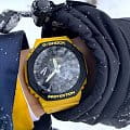Casio GA-2110SU-9AER наручные мужские часы застежка крупным планом