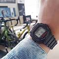 Casio Casio G-Shock DW-5750UE-1 DW-5750UE-1 оригинальные мужские часы в комплекте с фирменной коробкой и гарантийным талоном