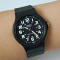 Casio Casio Collection MQ-71-1BDF (MQ-71-1B) collection японские мужские часы на браслете пластик боковой вид