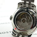 Tissot T0062071103600 наручные женские часы застежка крупным планом
