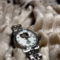Jaguar Jaguar Automatic Open Heart J994/1 механические женские часы часы, крупный план перламутровый циферблат