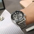 Seiko Seiko 5 Sports SRPE51K1  наручные мужские часы фото под углом.
