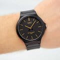 Casio Casio Collection MW-240-1E2VEF  наручные мужские часы фото под углом.
