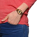 Casio Casio Vintage LA680WGA-9B vintage японские женские часы на браслете сталь с ip покрытием боковой вид