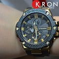  Casio Casio G-Shock GST-B100TFB-1A на белом фоне — вид анфас