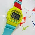 Casio Casio G-Shock DW-5600CMA-9 DW-5600 наручные мужские часы фото под углом.