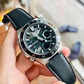 Casio EFV-C110L-1A наручные мужские часы застежка крупным планом