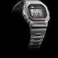 Casio MRG-B5000D-1DR наручные мужские часы застежка крупным планом
