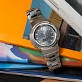 Casio AWM-500D-1A8 наручные мужские часы застежка крупным планом