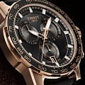Tissot T1256173605100 наручные мужские часы застежка крупным планом