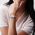 Оригинальные часы Longines Longines PrimaLuna L8.122.4.99.6 кварцевые калибр механизма l152 общий вид