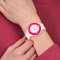 Casio Casio Collection LRW-200H-4BVDF (LRW-200H-4B)  наручные женские часы фото под углом.