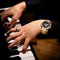 Casio Casio G-Shock AWM-500GD-9ADR g-shock японские мужские часы на браслете нержавеющая сталь боковой вид