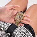 Guess GW0472L2 наручные женские часы застежка крупным планом