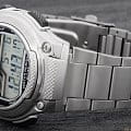 Casio Casio Illuminator W-212HD-1A  наручные мужские часы фото под углом.