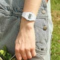 Casio Casio F-91WB-7A  наручные мужские часы фото под углом.