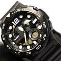 Casio AEQ-100W-1A наручные мужские часы застежка крупным планом