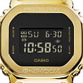 Casio GM-5600G-9 наручные мужские часы застежка крупным планом