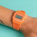 Casio Casio Collection F-91WC-4A2  наручные женские часы фото под углом.