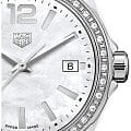 TAG Heuer TAG Heuer Formula 1 WBJ131A.FC8250  наручные женские часы фото под углом.