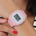 Casio Casio Collection W-218HC-4AVEF  наручные женские часы фото под углом.
