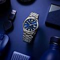 Citizen NJ0150-81L наручные мужские часы застежка крупным планом