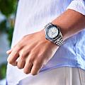 Seiko SJE099 наручные мужские часы застежка крупным планом