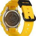 Casio Casio G-Shock DWE-5600R-9 электронные мужские часы часы, крупный план черный циферблат